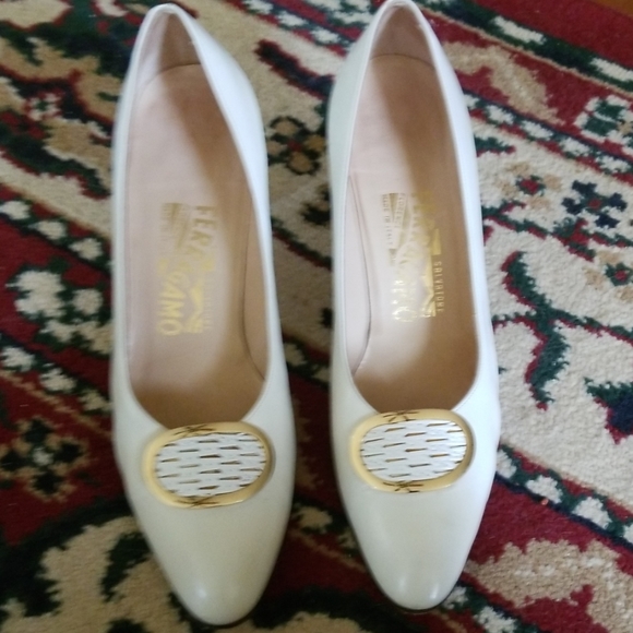 Women's white Ferragamo Shoes - Picture 8 of 8